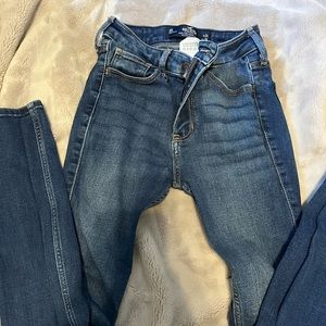 Hollister skinny jeans